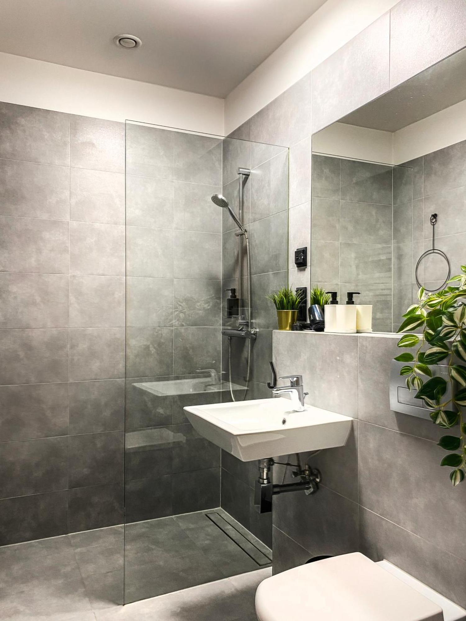 Cozy Apartment With Ac For Couples - Old Town Krakow Bagian luar foto
