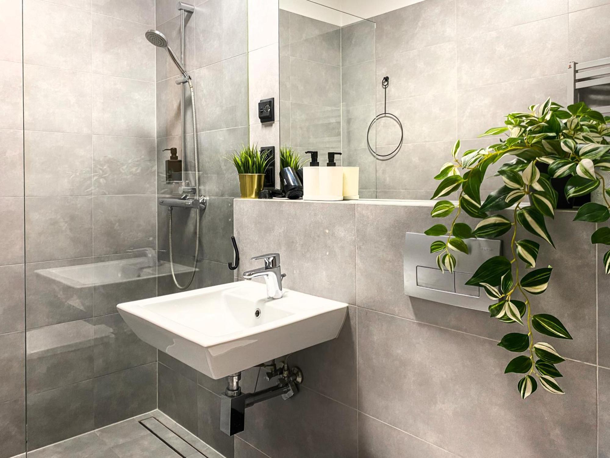 Cozy Apartment With Ac For Couples - Old Town Krakow Bagian luar foto